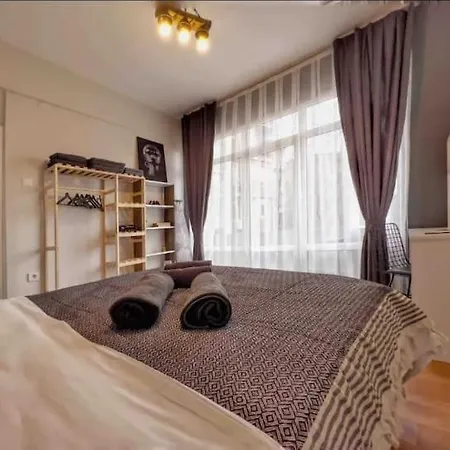 Апарт-отель Cihangir House Стамбул