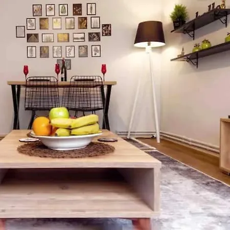 アパートホテル Cihangir House 4*